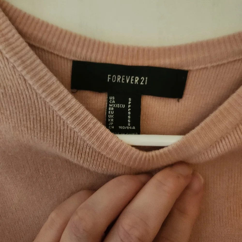 Sweater - Picture 3 of 3